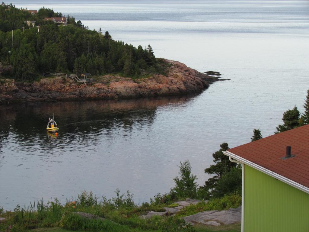 Les Chalets Au Bord De La Mer Les Escoumins Esterno foto